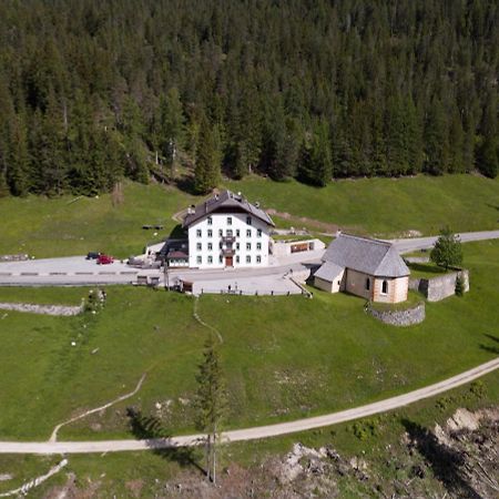 Готель Ristorante Rifugio Ospitale Кортіна-д'Ампеццо Екстер'єр фото