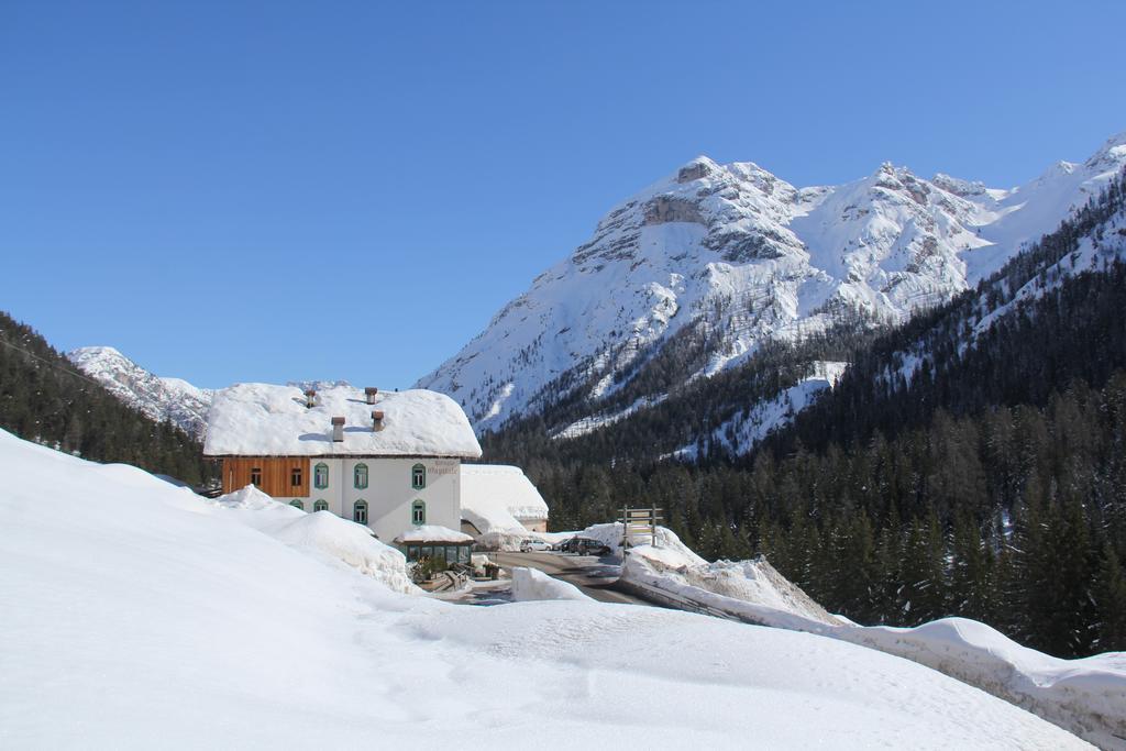 Готель Ristorante Rifugio Ospitale Кортіна-д'Ампеццо Екстер'єр фото