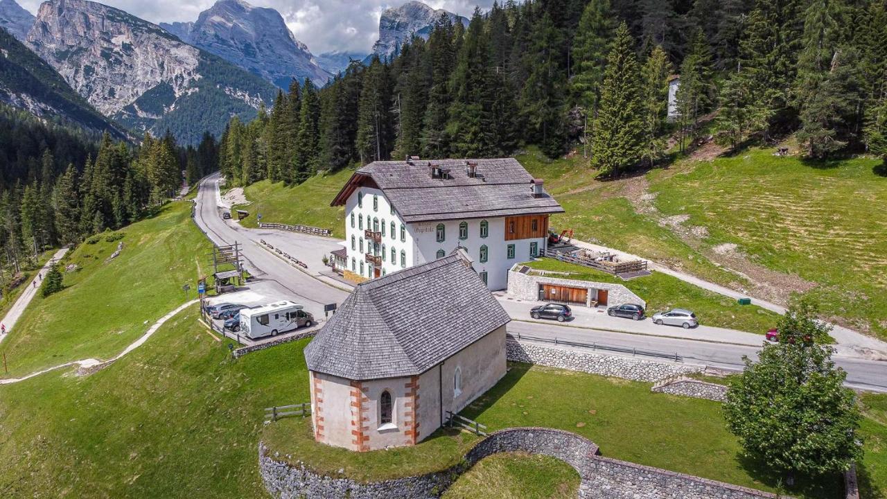 Готель Ristorante Rifugio Ospitale Кортіна-д'Ампеццо Екстер'єр фото